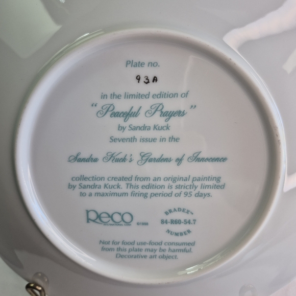 Decorative Angel Plate Gold Trim "Peaceful Prayer" Collection Sandra Kuck - Picture 4 of 4